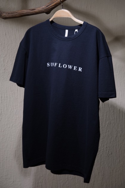 썬플라워 Sunflower - Base Logo T-shirts - Black
