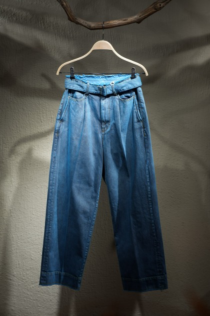 Yoke Tokyo 요크 도쿄 Belted Wide Denim Trousers - Fog Blue