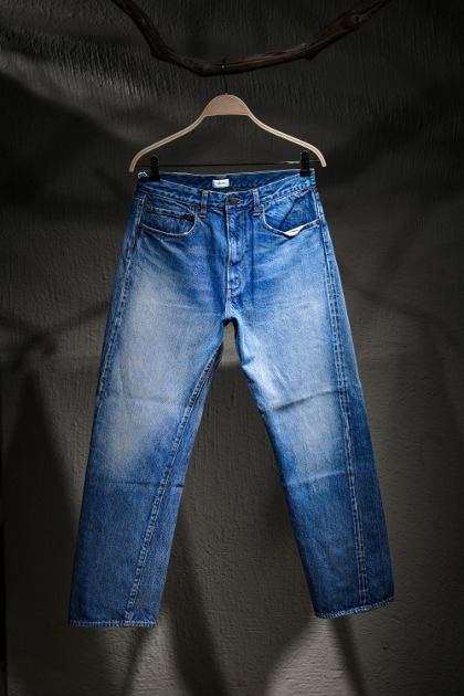 Ciota 시오타 - Suvin Cotton Tapered 5 Pocket Pants -  Mid Dark Blue Damaged