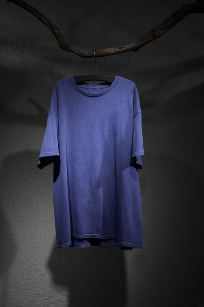 안셀름 Ancellm - Embroidery Dyed T-Shirt - Navy
