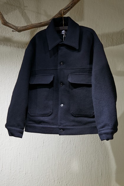 로운 Lownn - Oversized Workwear Jacket- Black