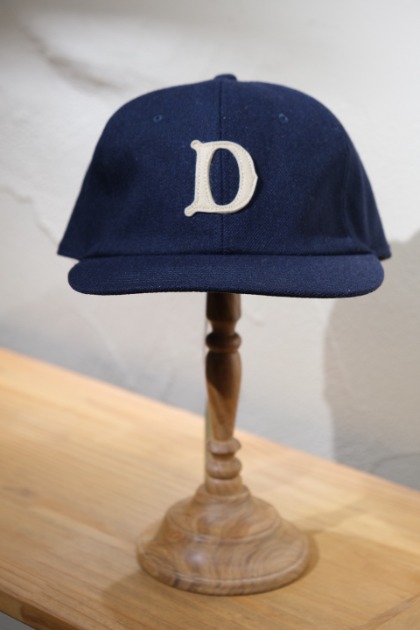 에이치 더블유 엔 독 H.W Dog Co &#039;D&#039; Logo Baseball Cap - Navy