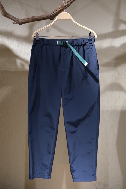 컬러 비콘 Kolor Beacon - Banding Strap Trousers - Navy