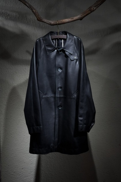Yoke Tokyo 요크 도쿄 Leather Cut-Off Half Coat - Black