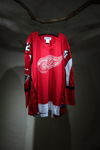 디스커버드 Discovered - Docking Hockey Game Shirts - Assorted (Red)